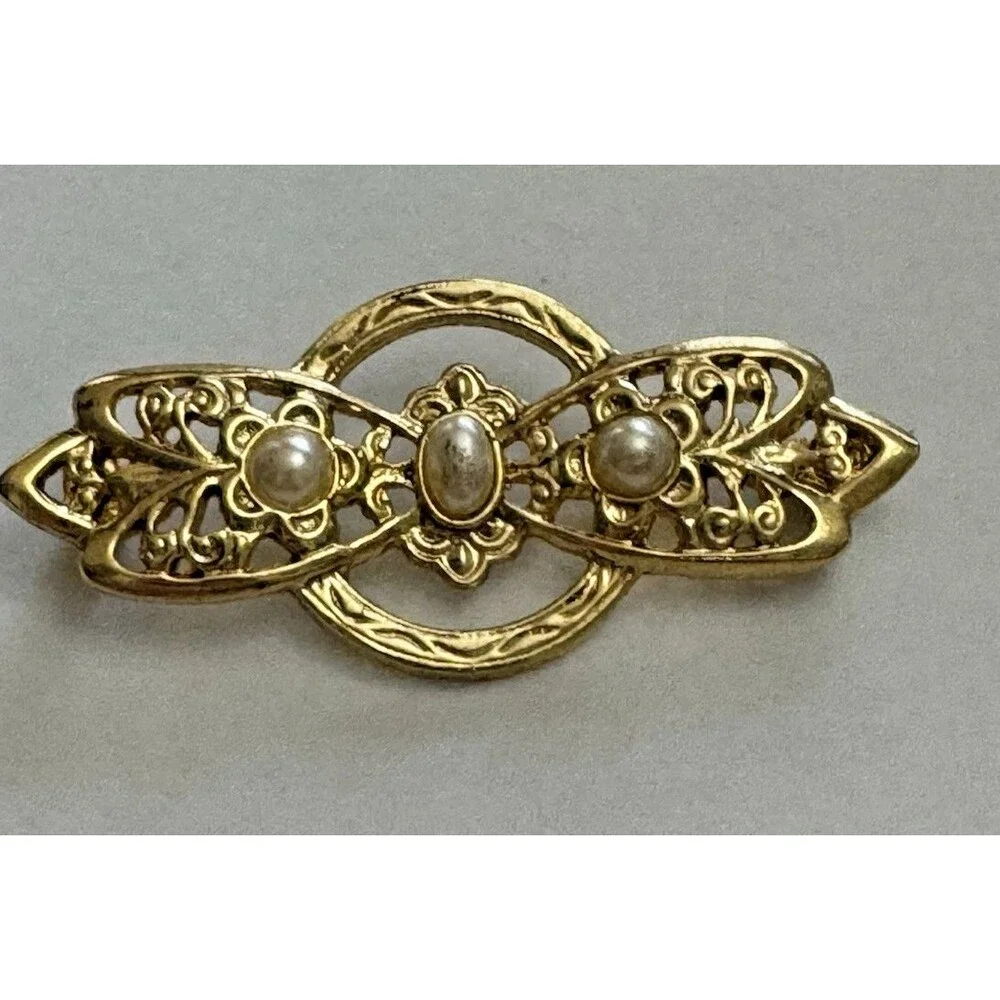 Unbranded vintage gold